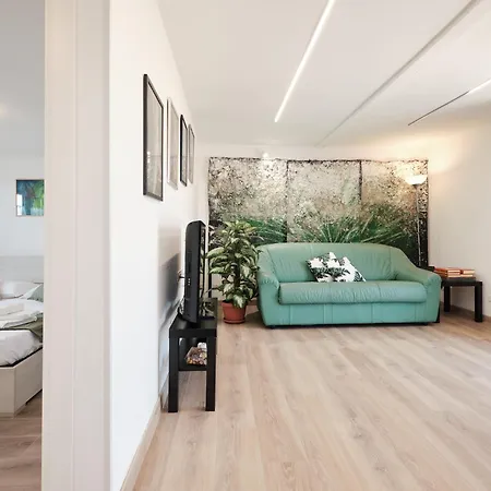 Apartment Hospital Gemelli - Metro Battistini Con Wi-fi E A-c Rome